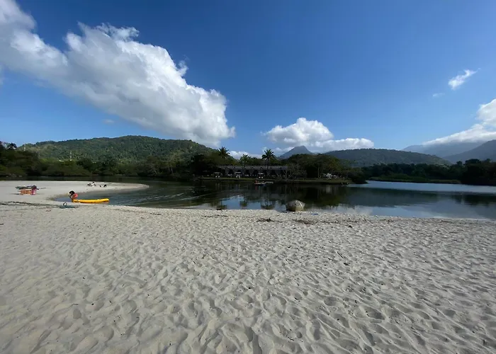 Ikaia Surf House