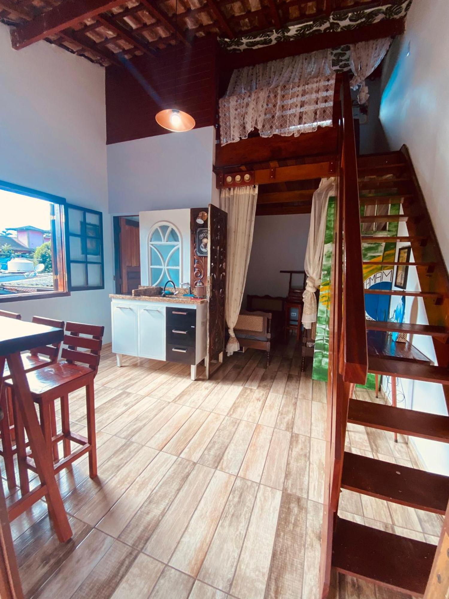 Ikaia Surf House